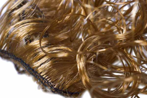 hair_curls_essays_caramel